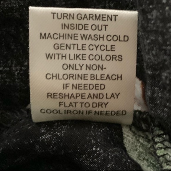 Coco + Carmen Black Floral Jumpsuit - Picture 15 of 15